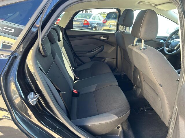 FORD FOCUS TREND 1.6 TI-VCT AUTO SPANISH LHD IN SPAIN 89000 MILES 1 OWNER 2014